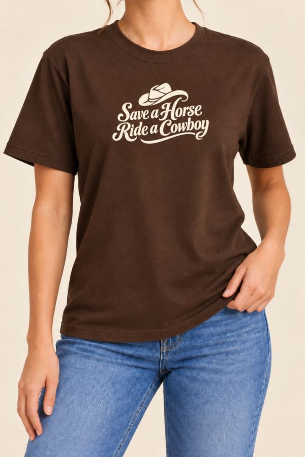 Camiseta — Save a horse, ride a cowboy